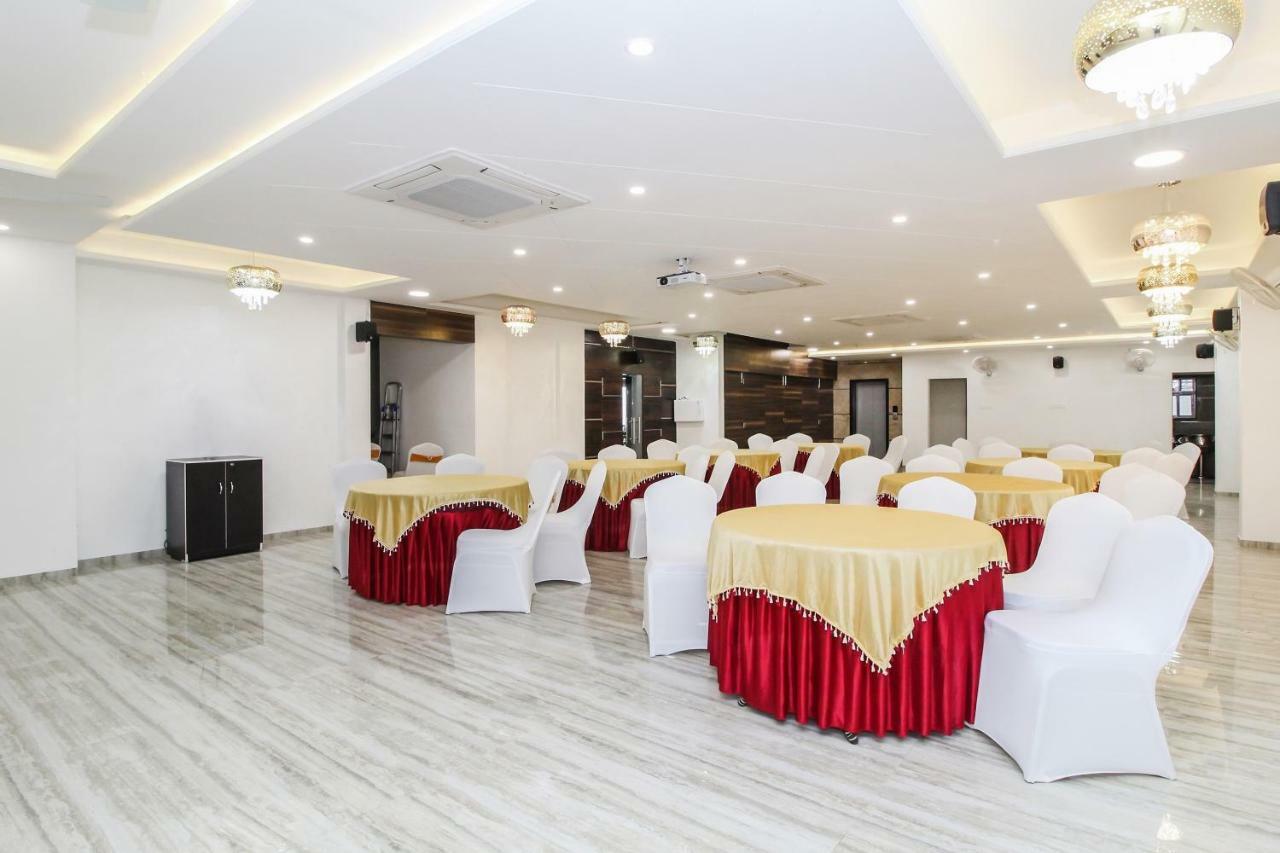 Capital O 40833 Maharaja Hotel & Restaurant Deluxe Kashipur Exterior photo