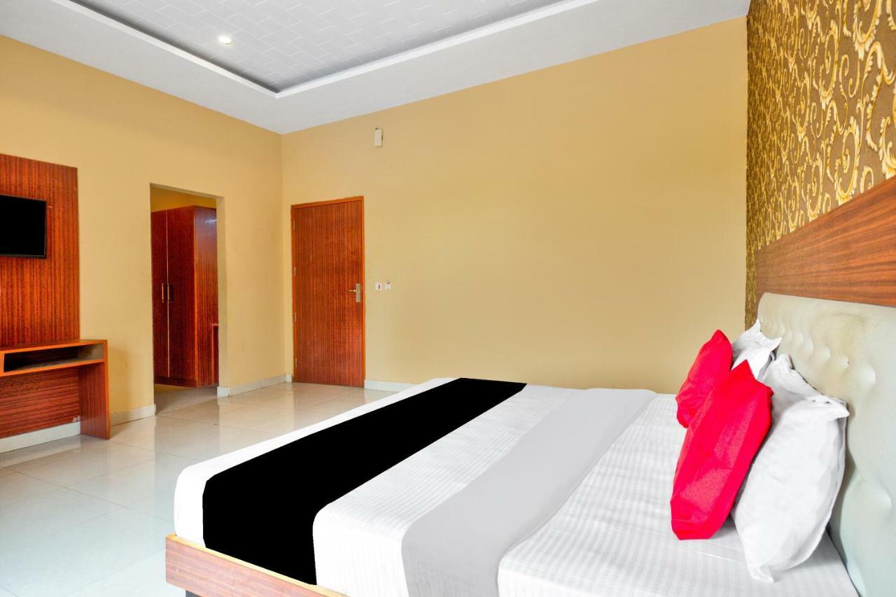 Capital O 40833 Maharaja Hotel & Restaurant Deluxe Kashipur Exterior photo